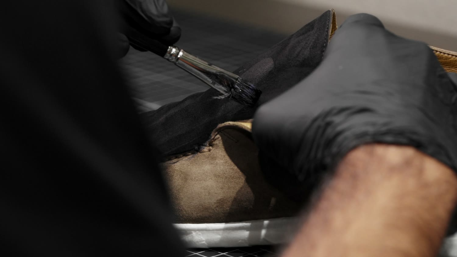 Loro Piana restoration in progress at the FRSHR atelier